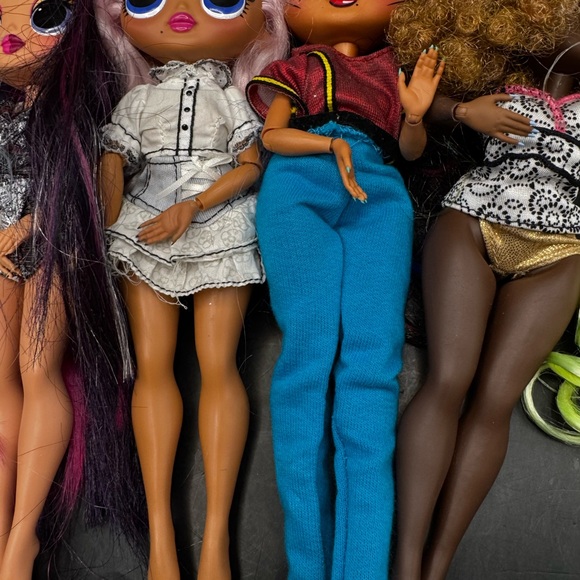 LOL Surprise OMG MGA 9" Neonlicious Snowlicious Uptown Girls Hats 8 Doll Lot - Picture 7 of 14